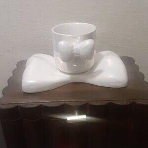 Bow Saucer & Cup Set